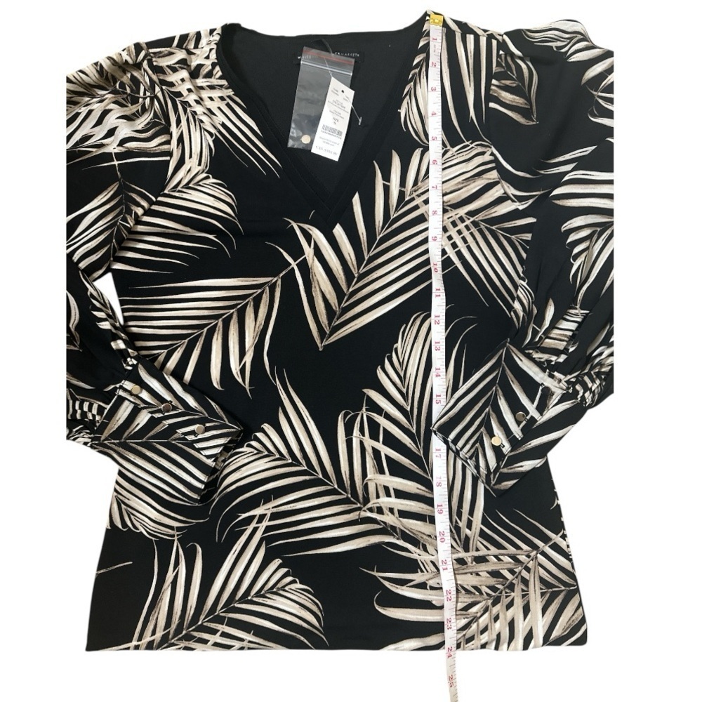 White House Black Market Palm Leaf Black Drama Sleeves Blouse Size Small NWT - Picture 7 of 11